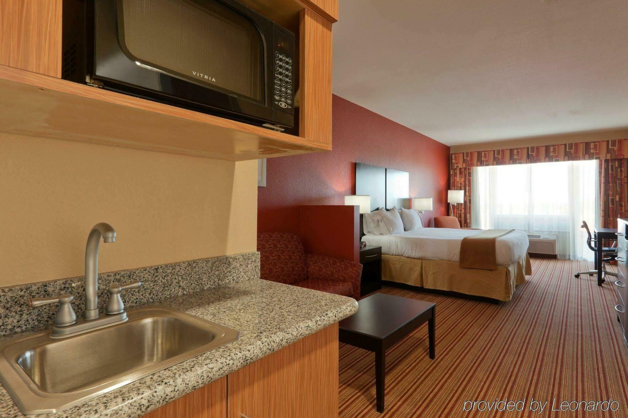 Holiday Inn Express Hotel Winona North By Ihg Room photo